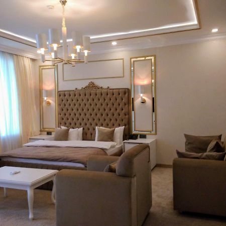 Ambassador Otel Almatı Dış mekan fotoğraf