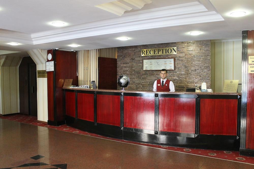 Ambassador Otel Almatı Dış mekan fotoğraf
