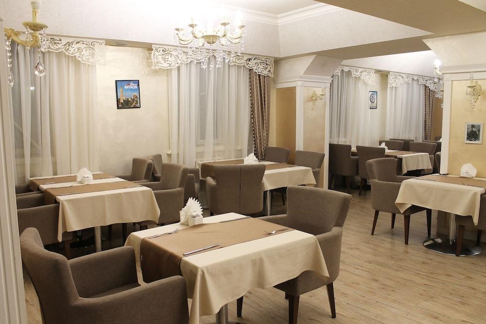 Ambassador Otel Almatı Dış mekan fotoğraf