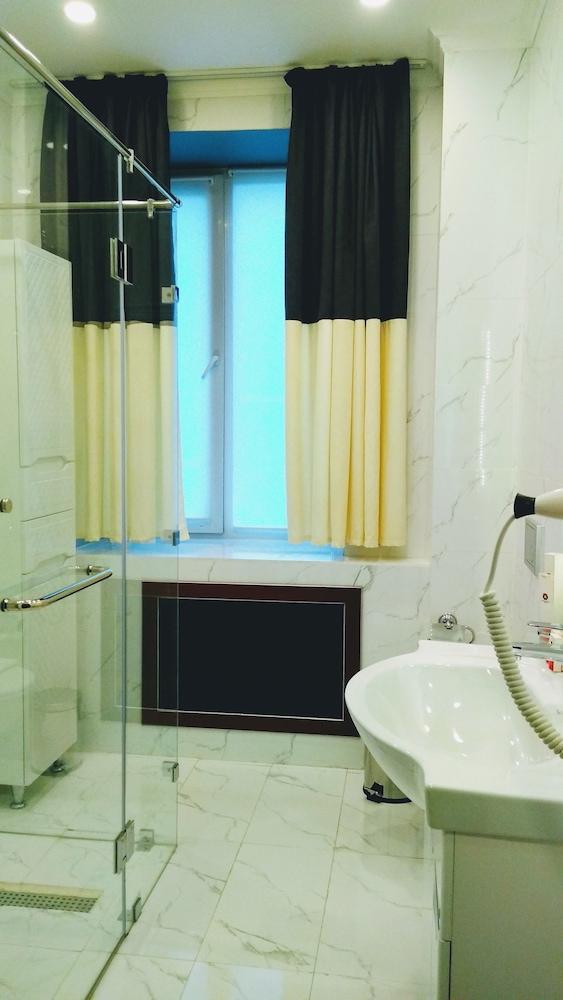 Ambassador Otel Almatı Dış mekan fotoğraf