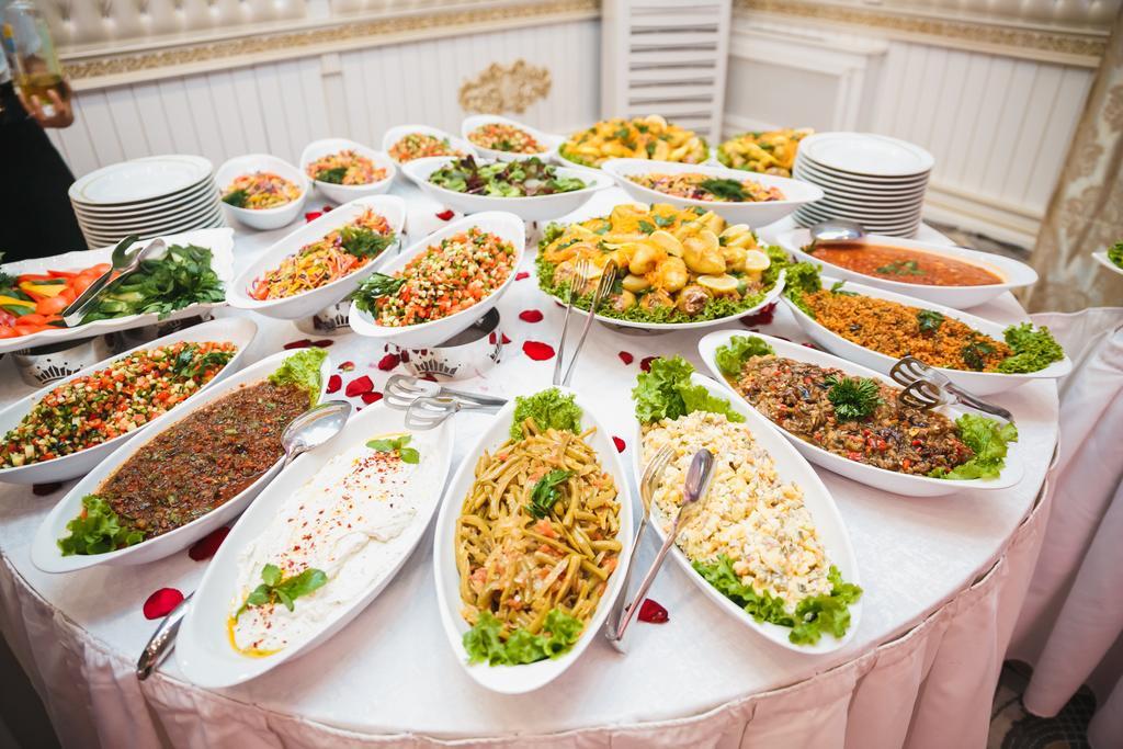 Ambassador Otel Almatı Dış mekan fotoğraf