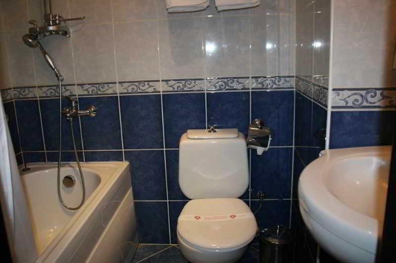 Ambassador Otel Almatı Dış mekan fotoğraf