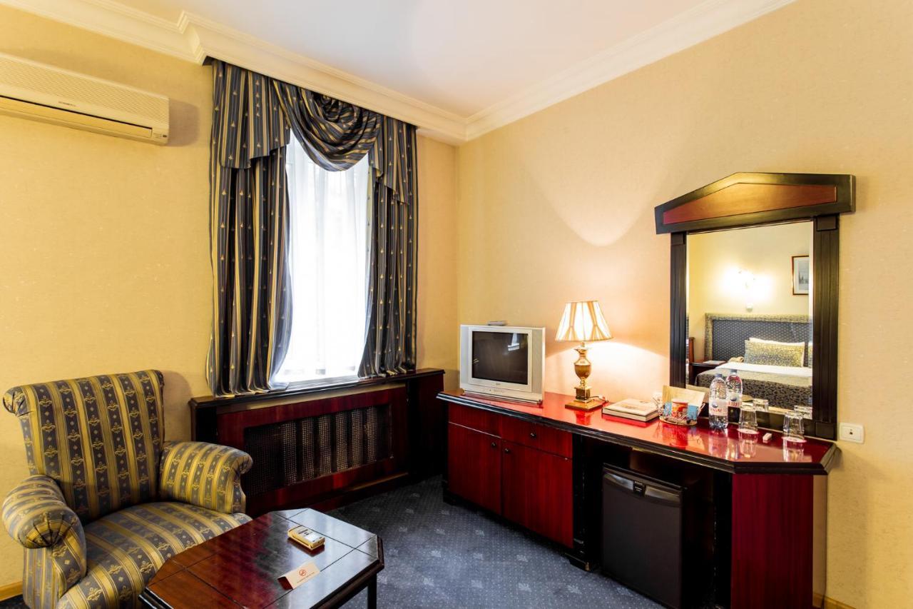 Ambassador Otel Almatı Dış mekan fotoğraf